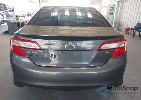2013 Toyota Camry L/Se/Le/Xle z USA, uszkodzony, nr VIN 4T1BF1FKXDU673068